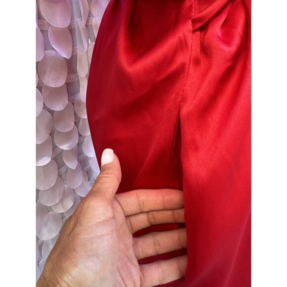 VTG VICTORIA’s SECRET COLLECTION Small Red Satin Embroidered Kimono Robe Holiday - Picture 13 of 15